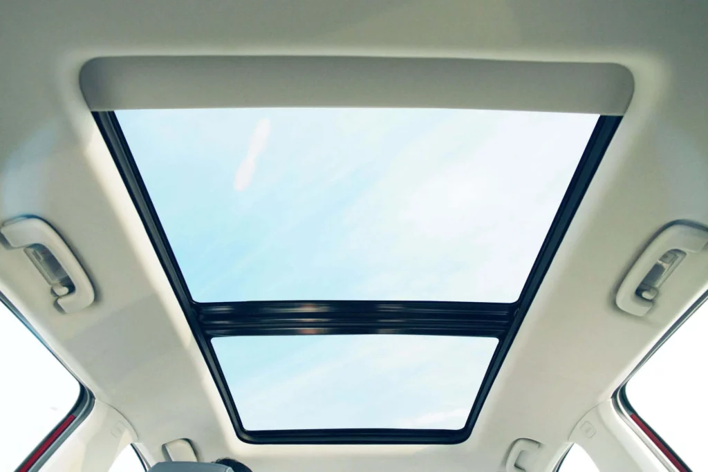 Maximice la luz natural dentro de su automóvil SUV Maxus D60