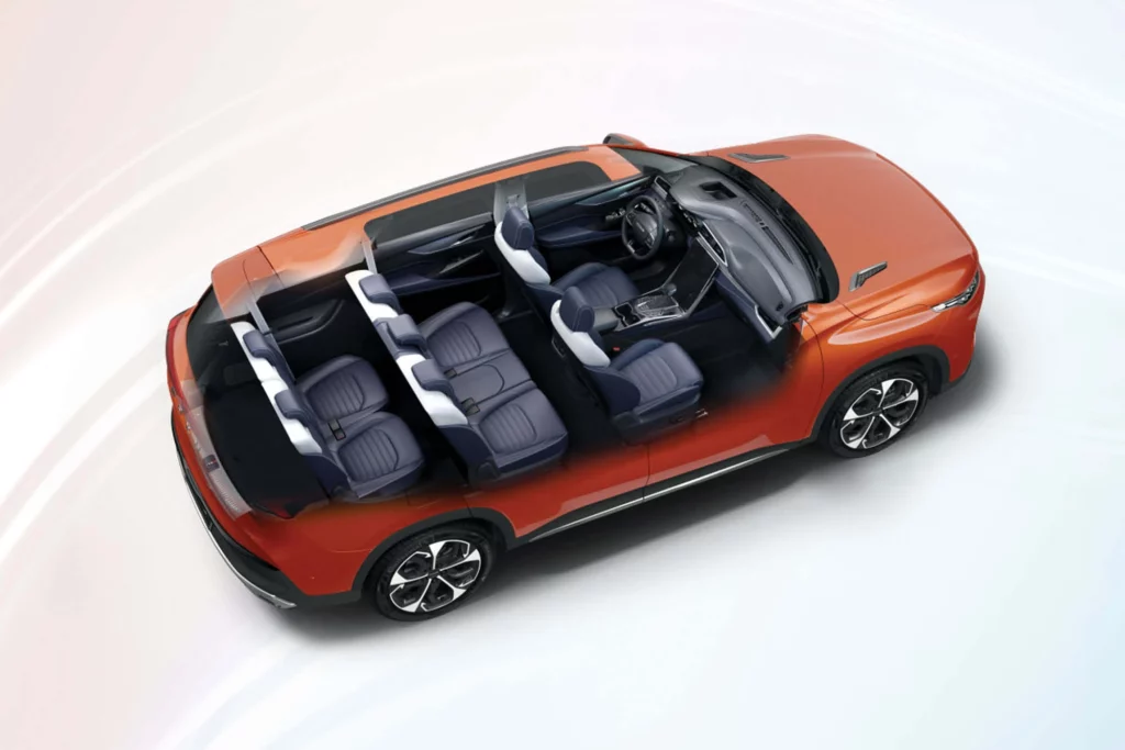 Tres diseños de asientos de gran espacio, que satisfacen las demandas de conducción diversificadas y brindan una experiencia de lujo para todos en el SUV Maxus D60