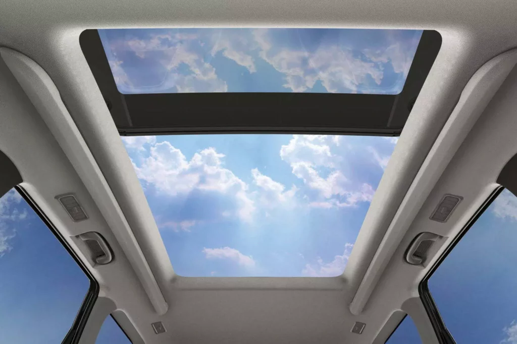 Maximice la luz natural dentro de su automóvil Minivan Maxus G50