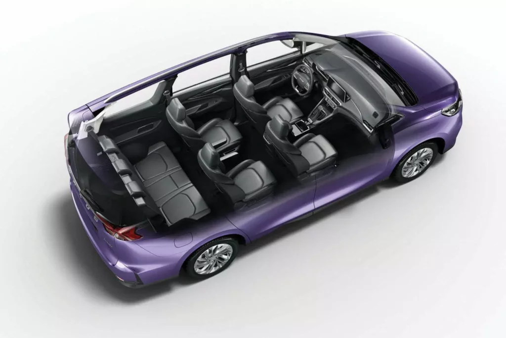 Tres diseños de asientos de gran espacio, que satisfacen las demandas de conducción diversificadas y brindan una experiencia de lujo para todos. Minivan Maxus G50